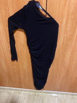 Vestido negro asimétrico talla única
