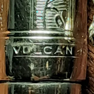 Penna stilografica Vulcan laminata oro 18 K.