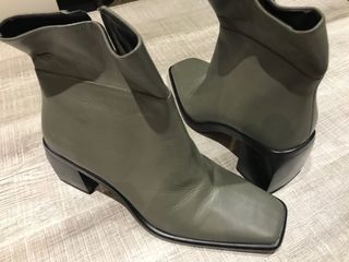 Botines Verdes Cuadrados Tacón