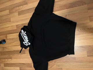 Sudadera negra con capucha de PullandBear de STWD