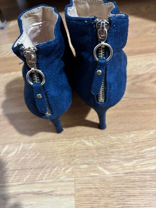Botines tacón azul marino