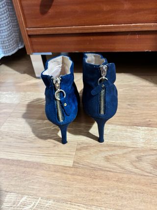 Botines tacón azul marino