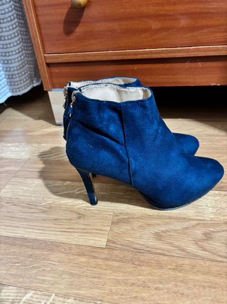 Botines tacón azul marino