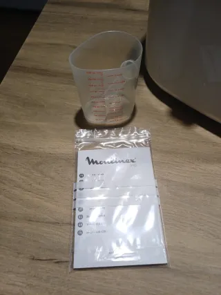 Panificadora Moulinex Uno Blanca y Roja