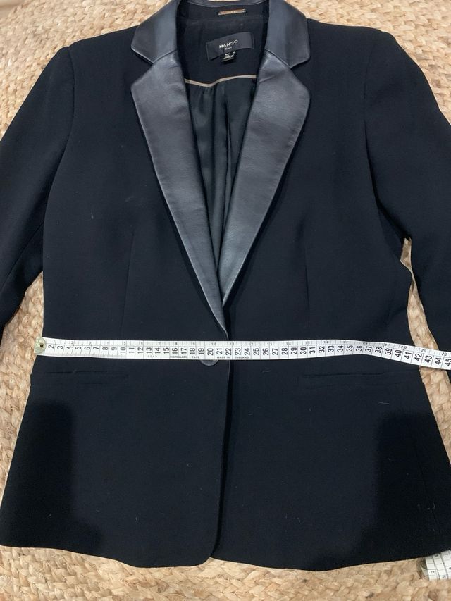 Americana Mango Solapa Piel Negra