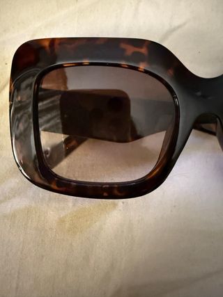 Occhiali da sole tartarugati