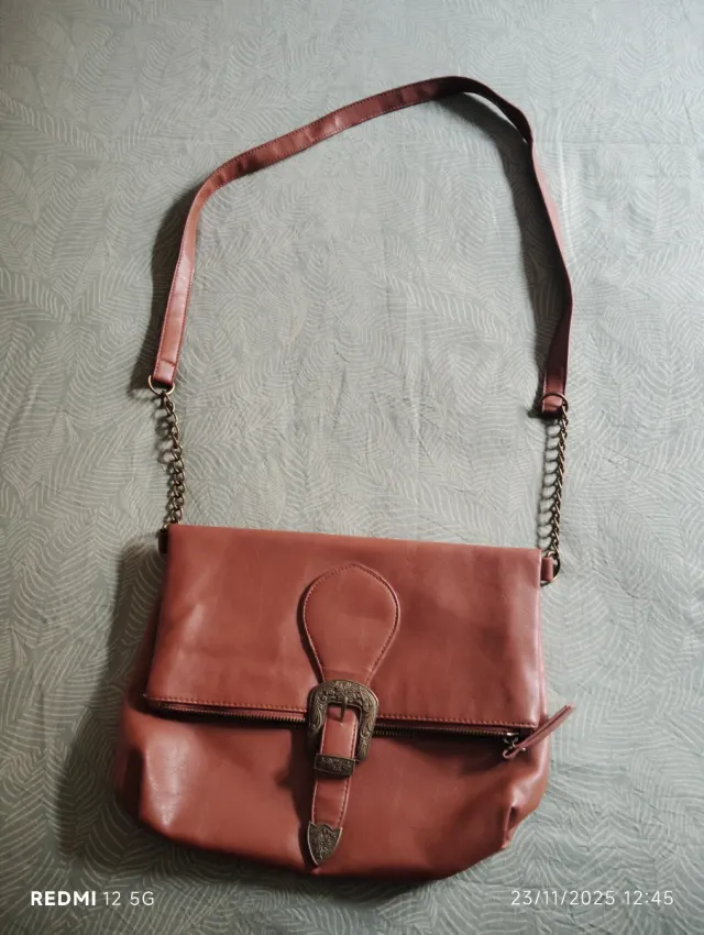 Bolso marrón