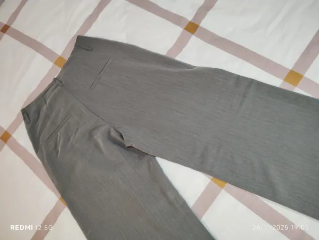 Pantalón palazzo gris