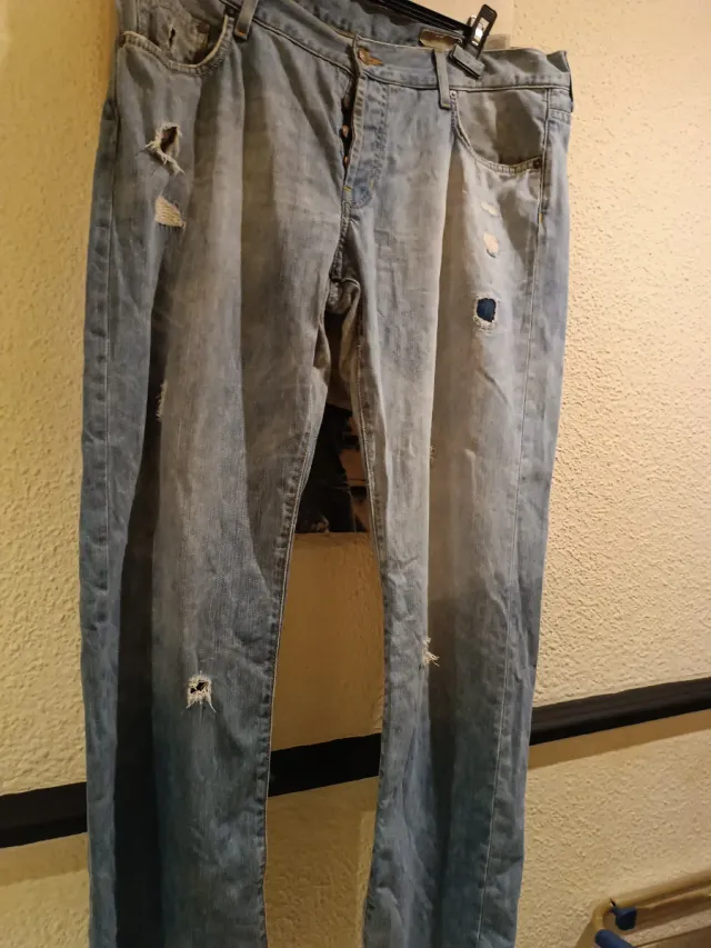 Vaqueros boyfriend desgastados