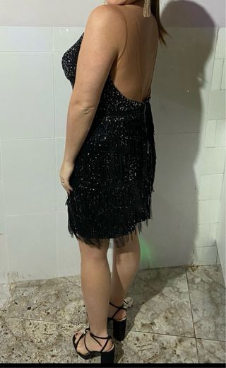 Vestido negro lentejuelas flecos