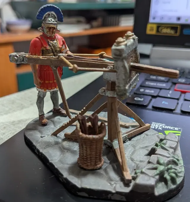 Figure storiche romane in piombo con balista