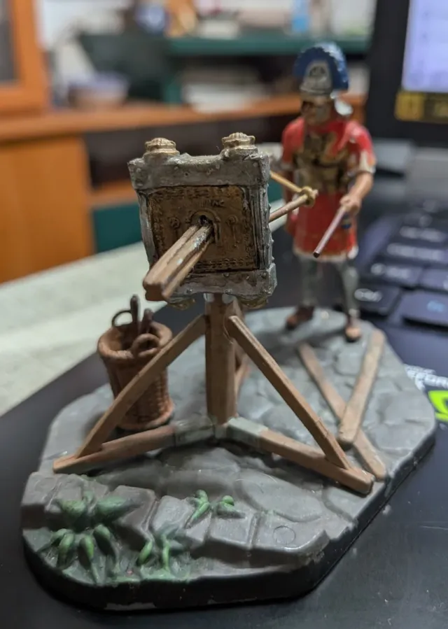 Figure storiche romane in piombo con balista