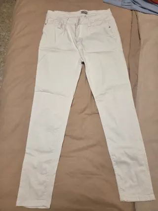 Pantalón blanco