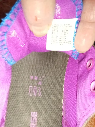 Converse Marrones y Moradas Talla 38