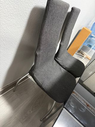 Tavolo da pranzo in vetro e acciaio con 4 sedie in regalo