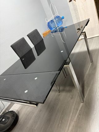 Tavolo da pranzo in vetro e acciaio con 4 sedie in regalo