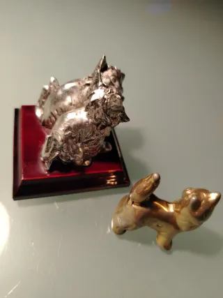 Statuine gatti in metallo