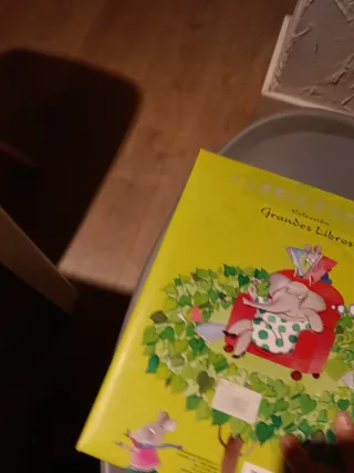 365 glorierías infantiles. Gloria Fuertes (Span...