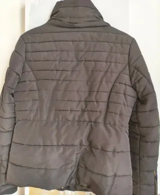 Chaqueta acolchada negra Lefties Talla M