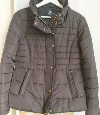 Chaqueta acolchada negra Lefties Talla M