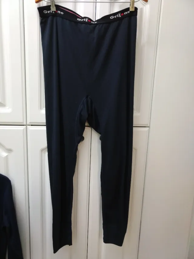 Conjunto térmico Grifone: 2 camisetas y pantalón