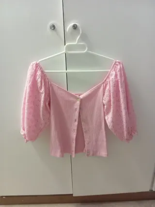 Blusa rosa manga abullonada