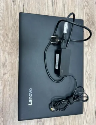 Lenovo V110 Portátil Negro