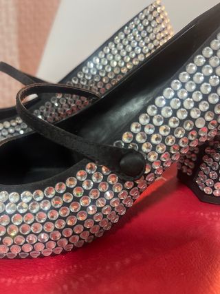 Zapatos de fiesta con pedrería T37