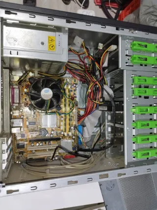 Ordenador de sobremesa Acer Aspire