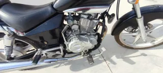 Moto Custom 125cc Negra