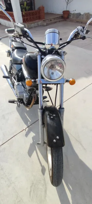 Moto Custom 125cc Negra