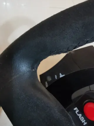 Simulatore Thrustmaster ideale per PS5 e PC