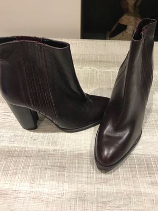 Botines de tacón marrones