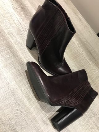 Botines de tacón marrones