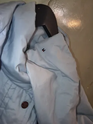 Plumón Tommy Hilfiger Talla M Azul Rosa