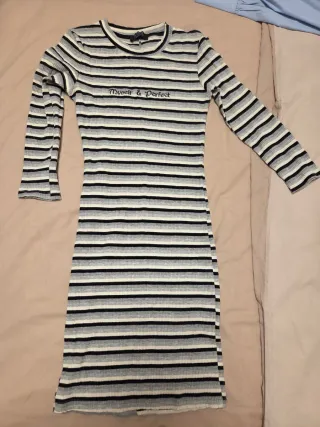 Vestido ajustado rayas gris y blanco