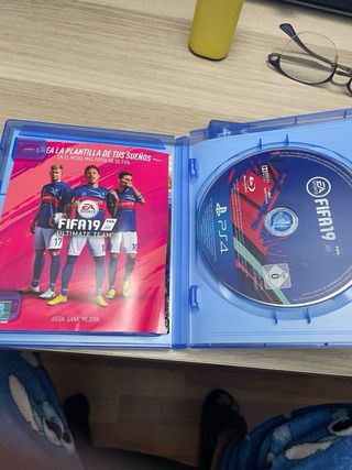 Consola PlayStation 4 Negra