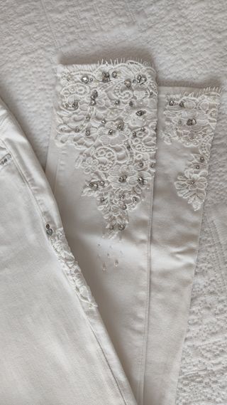 Fracomina Jeans Blancos con Brillantes