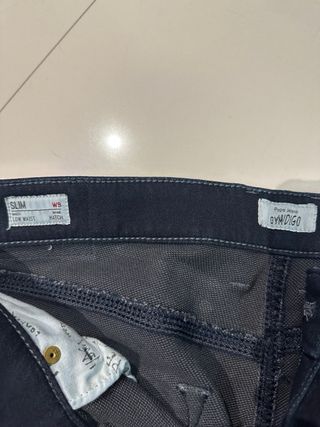 Pantalón vaquero azul oscuro