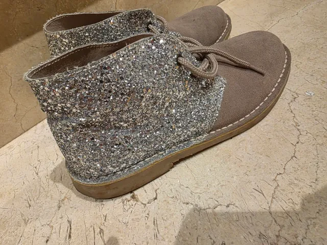 Botines Beige / gris y Plateados para Fiesta