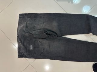 Pantalón vaquero hombre negro
