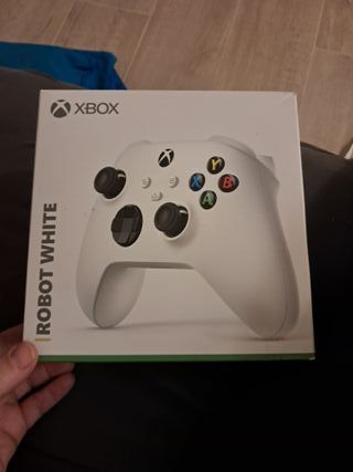 Mando Xbox Robot White