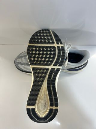 Nike Structure 25 (Talla 43 EU) - ¡Como Nuevas!