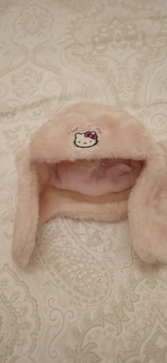 Berretto in peluche per bambina Hello Kitty rosa