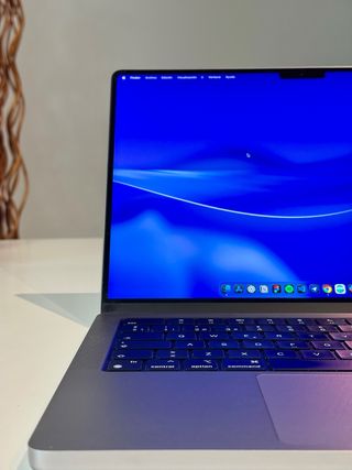 MacBook Pro 14” M2 Pro 16GB RAM