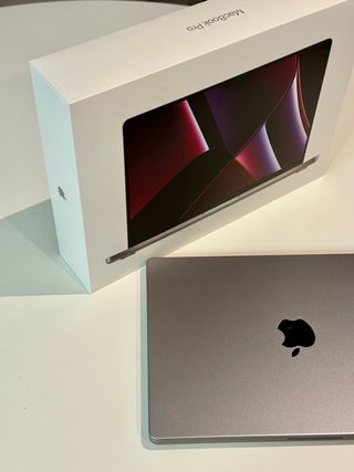 MacBook Pro 14” M2 Pro 16GB RAM