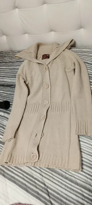 Chaqueta de punto beige