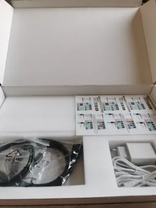 Monitor de pantalla 16" NUEVO