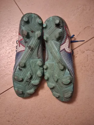 Zapatos de fútbol Puma Talla 40