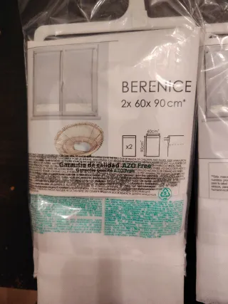 2 pacchetti di tende nuove (totale 4 pz)